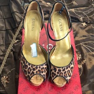 Cheetah print heels sandals guess size 6